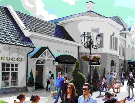 openingstijden outlet roermond